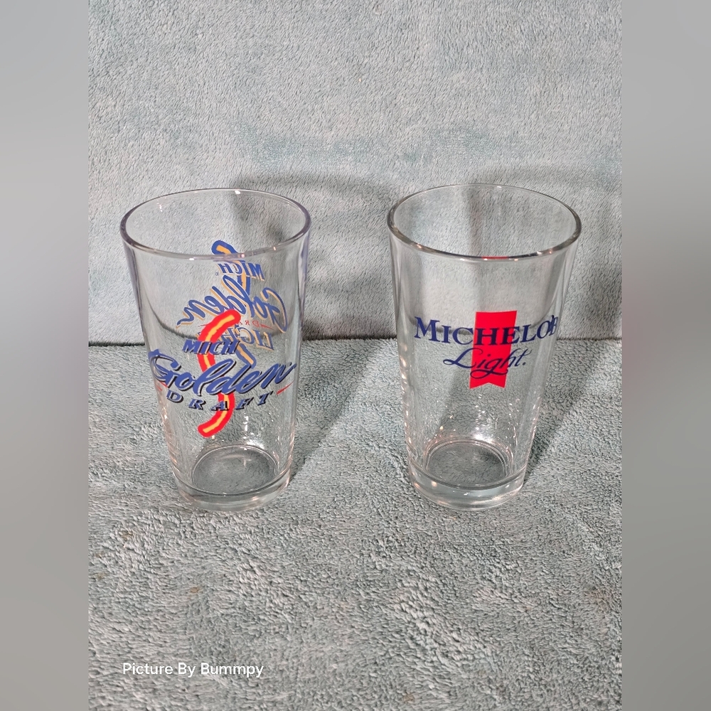 2 Michelob Golden Draft Light 16oz. Pint Glasses.